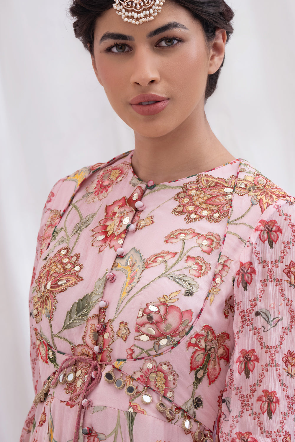 GULABI NAZAR ANARKALI