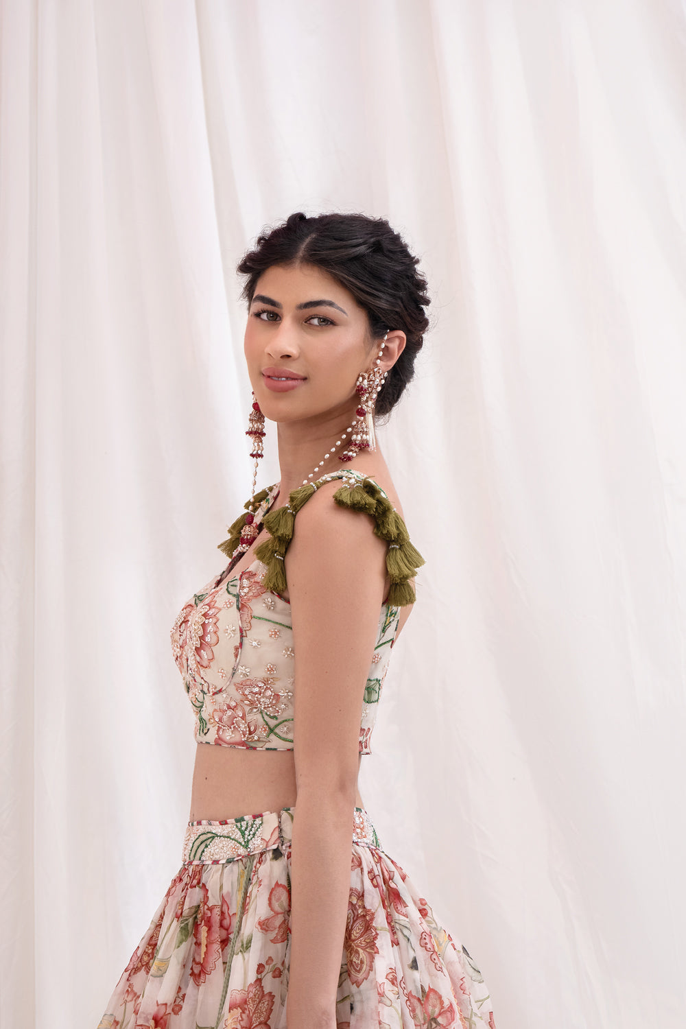 CHANDANI PHOOL LEHENGA