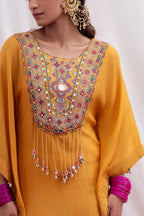 SUNEHRI SAVERA KAFTAN