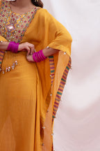 SUNEHRI SAVERA KAFTAN