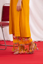 SUNEHRI ZHALAR KURTA SET