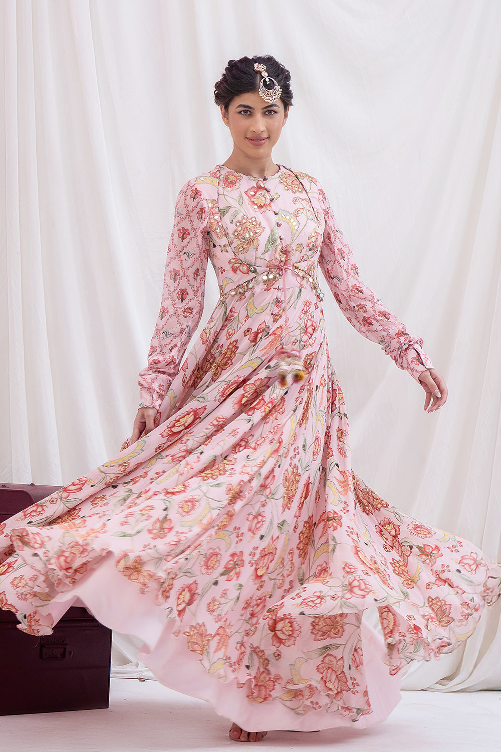 GULABI NAZAR ANARKALI