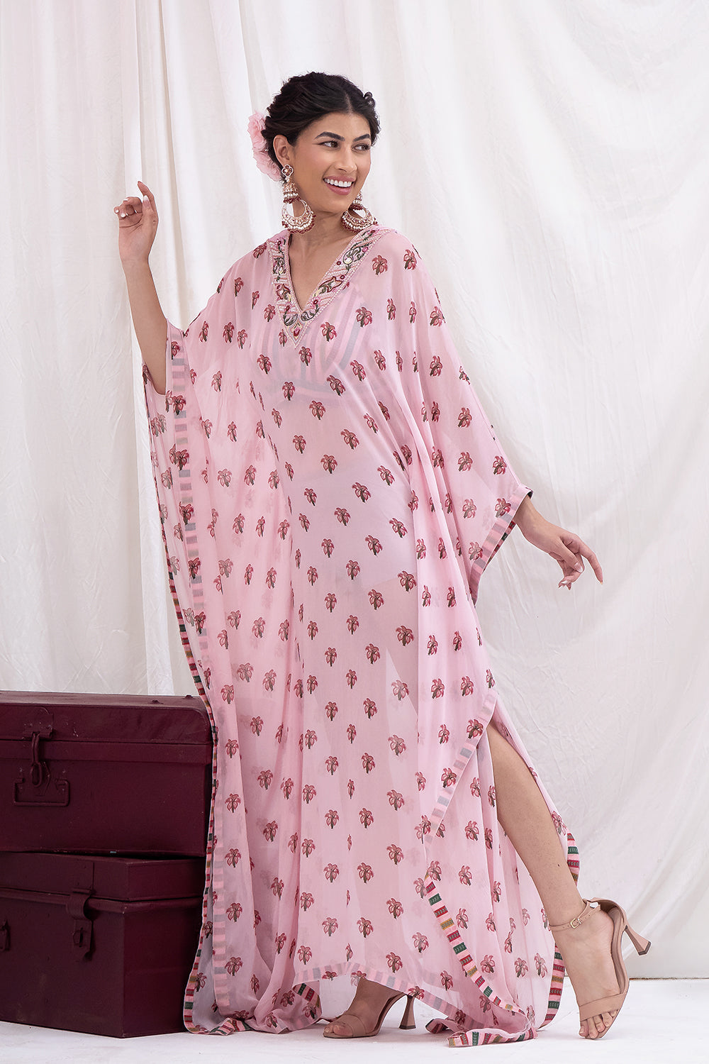 GULABI MEHKA KAFTAN